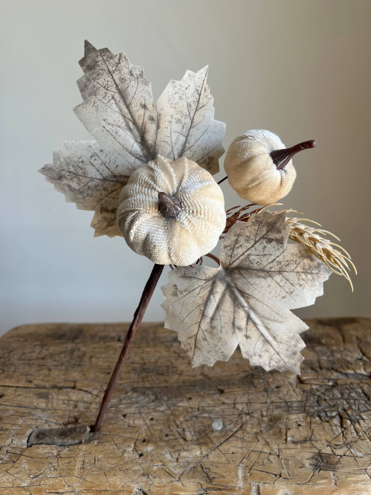Autumn Forest Pumpkin Pick - Ivory