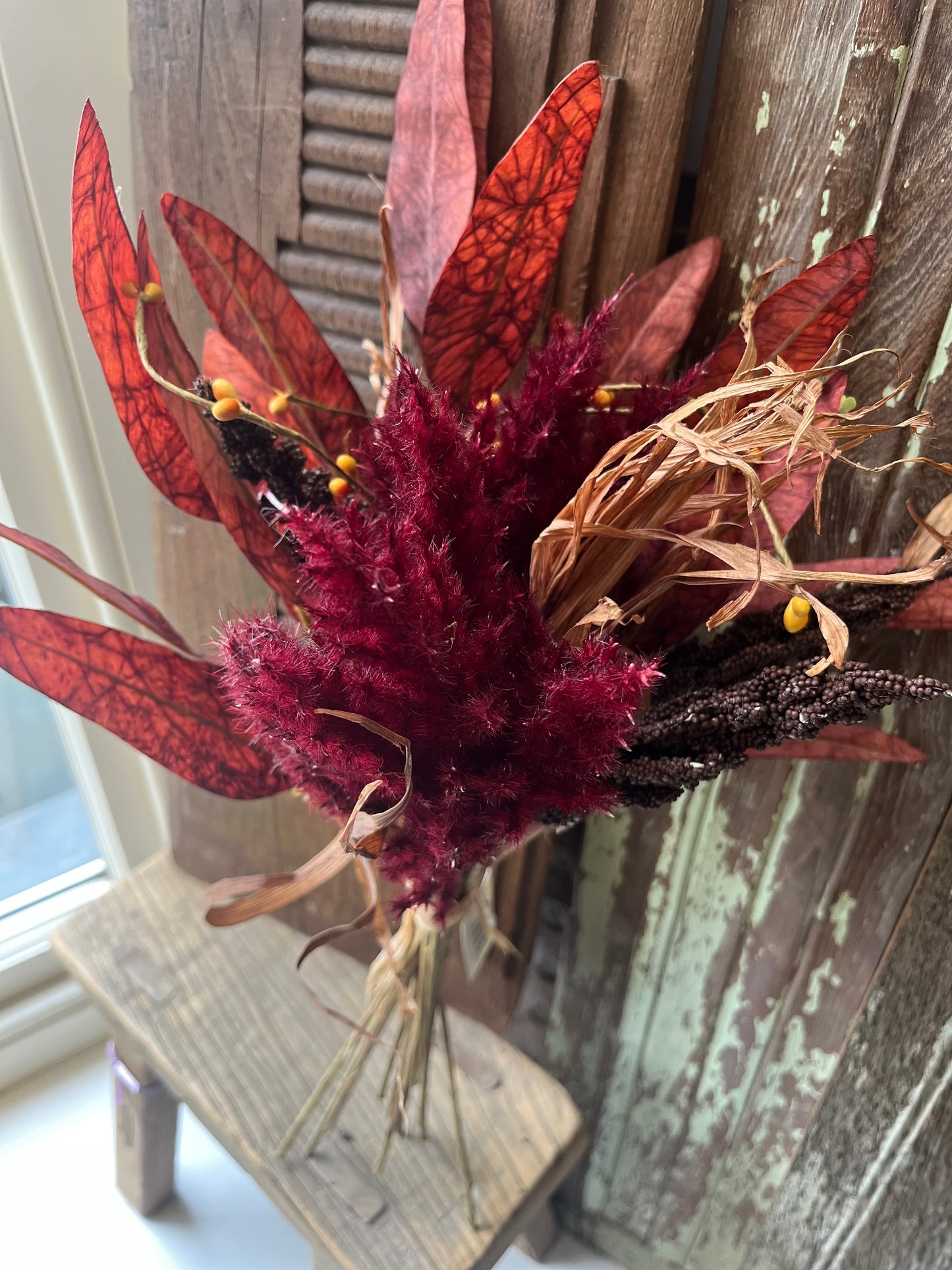 Mixed Bunch in Red/Brown