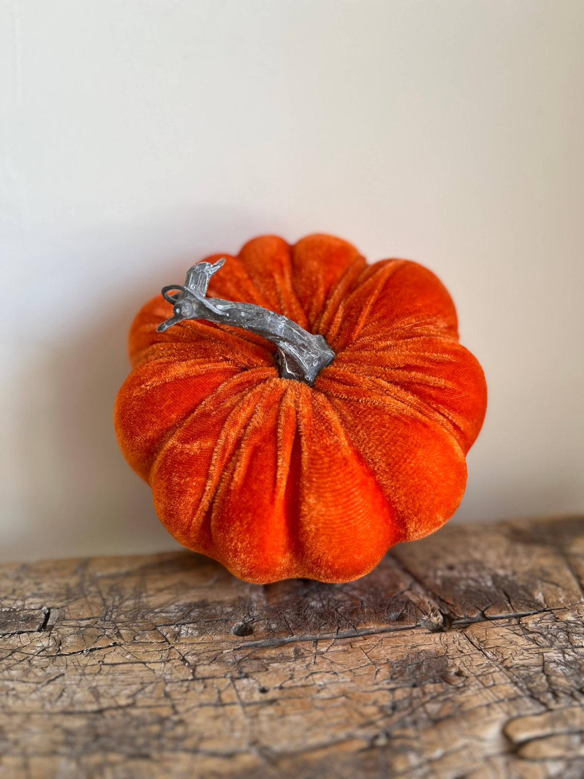 Medium Velvet Pumpkin Burnt Orange