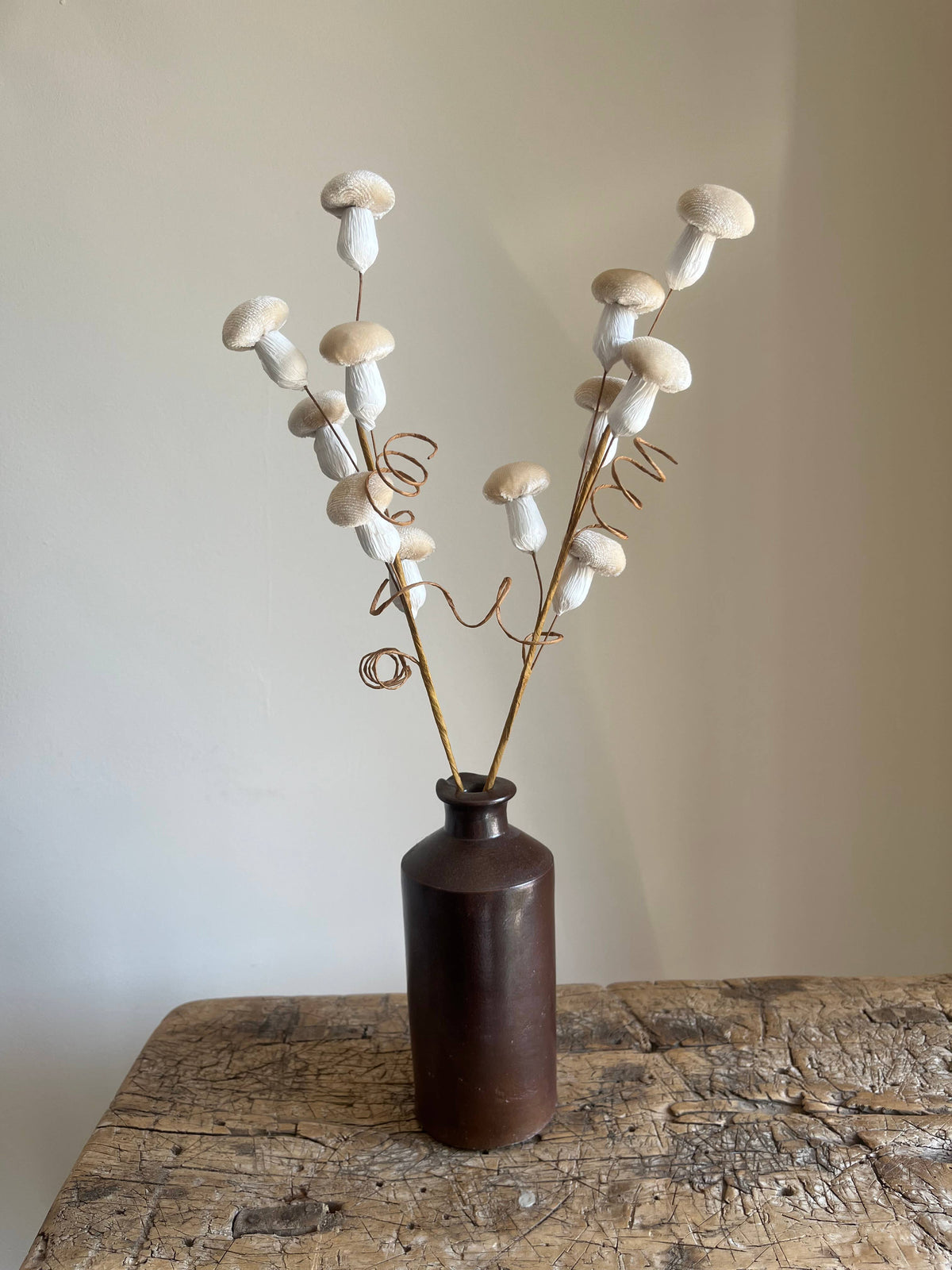 Velvet Mushroom Spray Ivory - Pack of 6