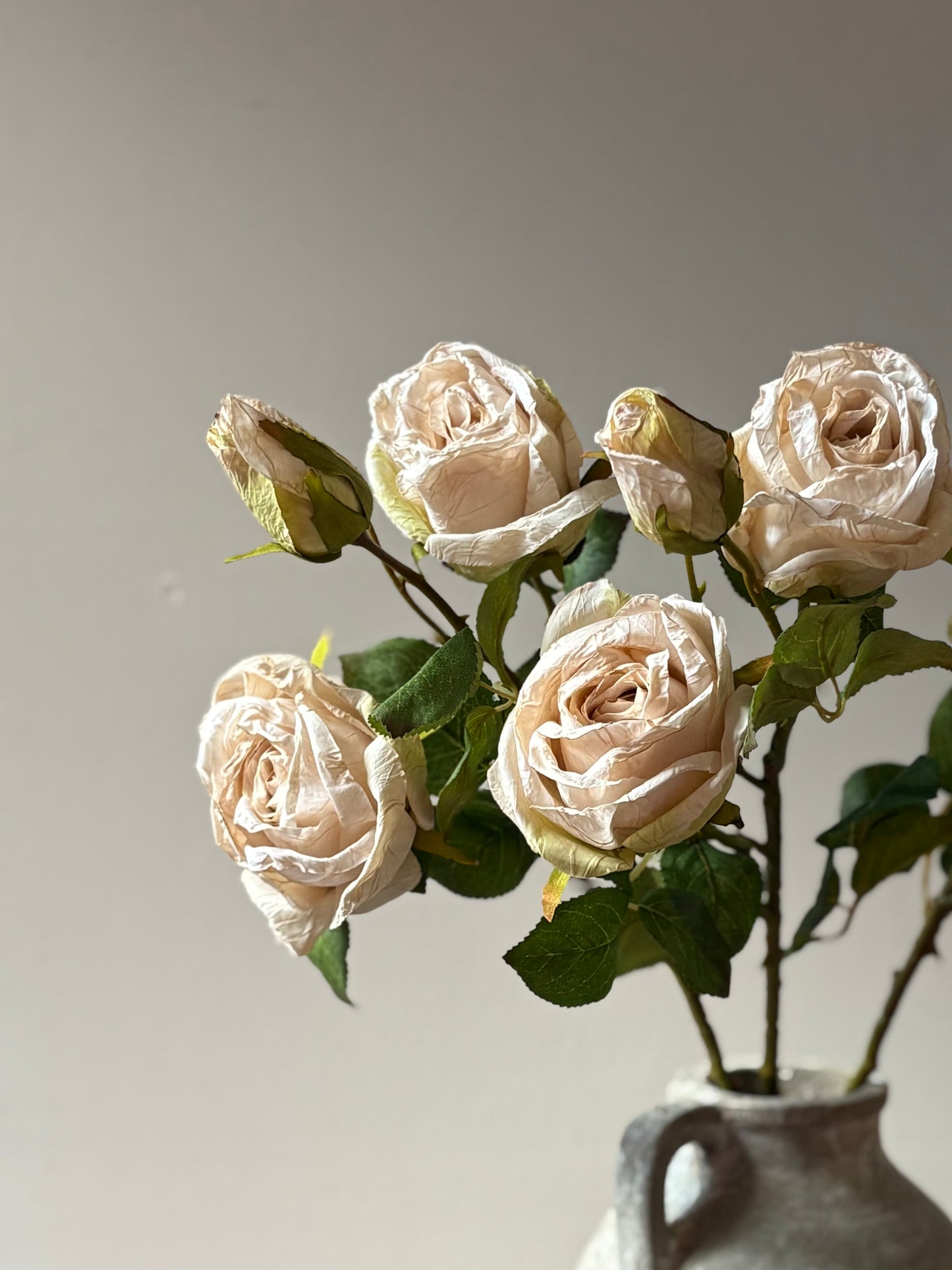 Vintage Rose Spray in Nude