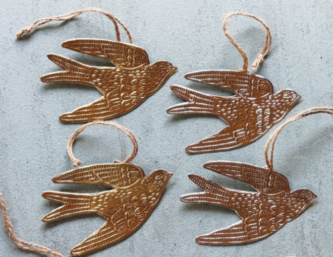 Metal Swallow Tree Decoration Gold
